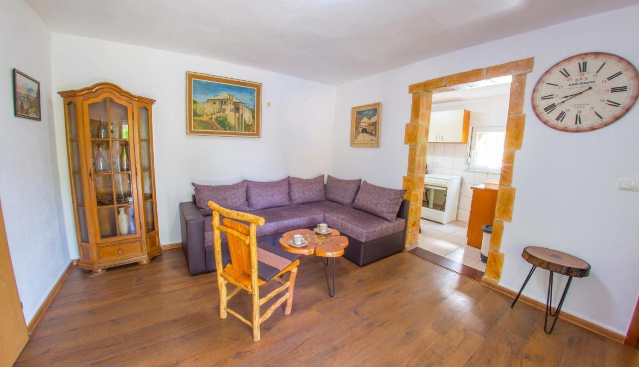 Holiday Home Narona Mostar Exterior photo